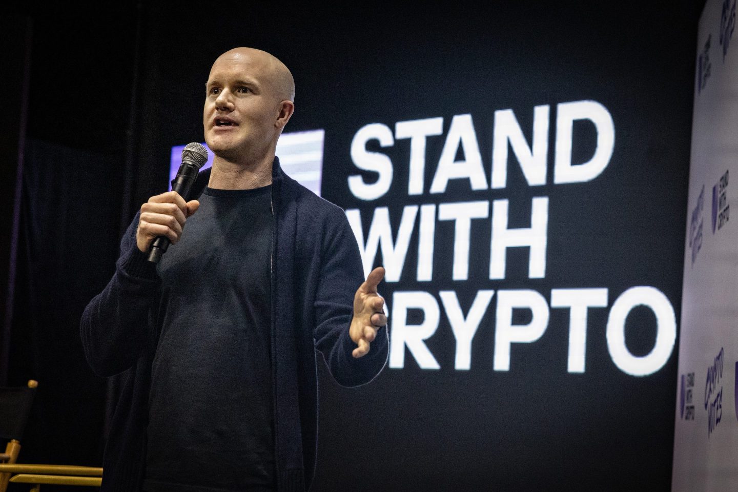 Exclusive: Coinbase to buy Solana trading platform Vector.fun